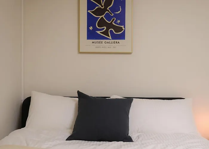 Bluebird Nest,서울 중심가,내집처럼 지내는 감성가득 3룸 아파트,무료주차,지하철6분,종로,인사동,청계천,명동